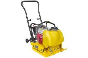 Виброплита  TSS-VP80TH (колесный комплект, бак)