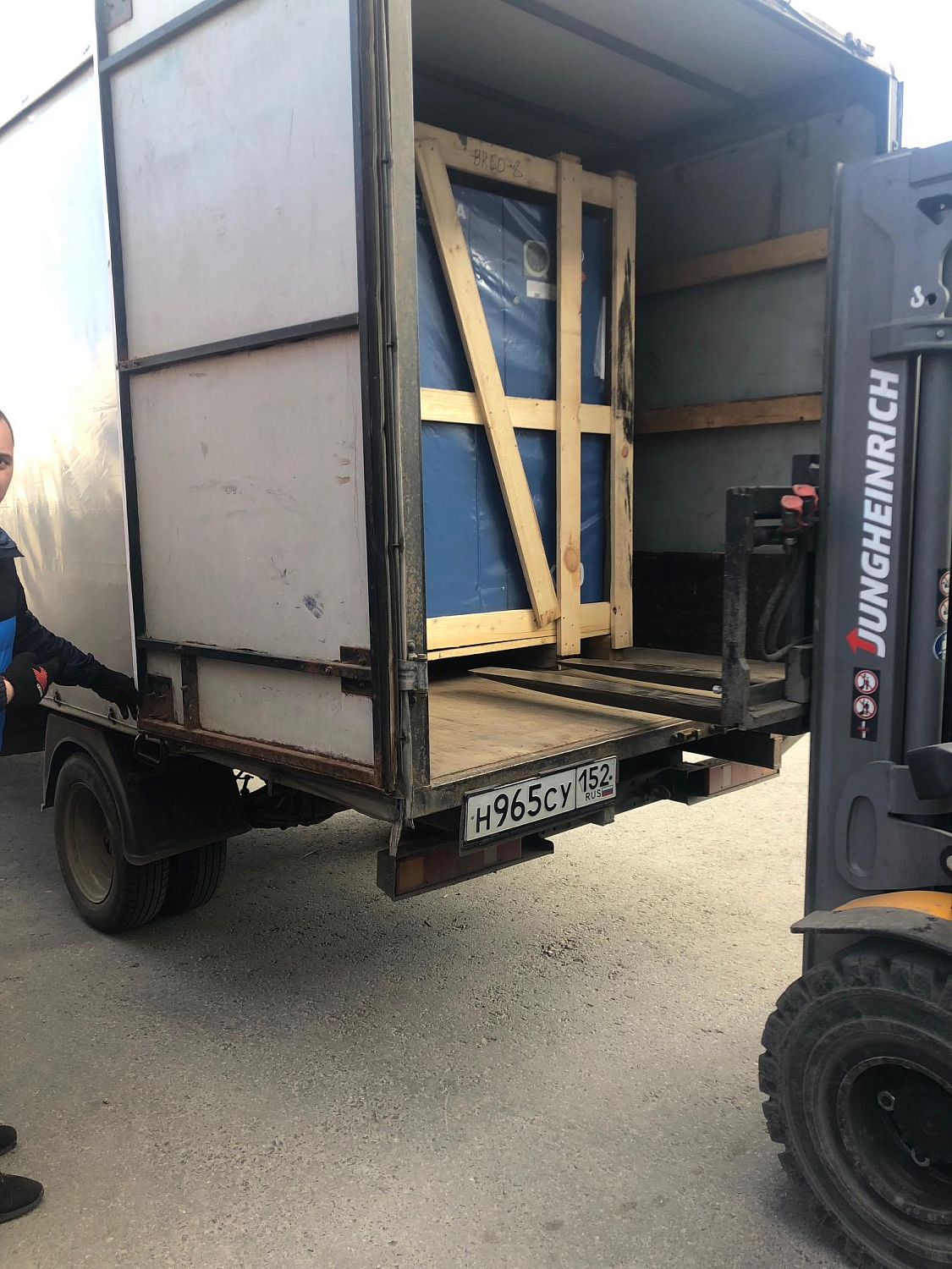 Отгрузка винтового компрессора для завода