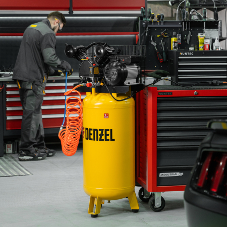 Поршневой компрессор  BCV2200/100V