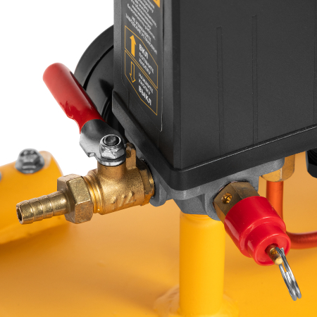 Поршневой компрессор  BCI3000-T/200